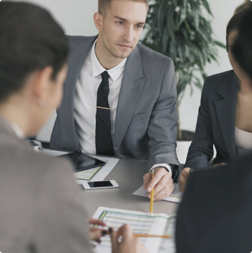 Depending on your needs, we offer different service levels <br/>or the preparation of business plans